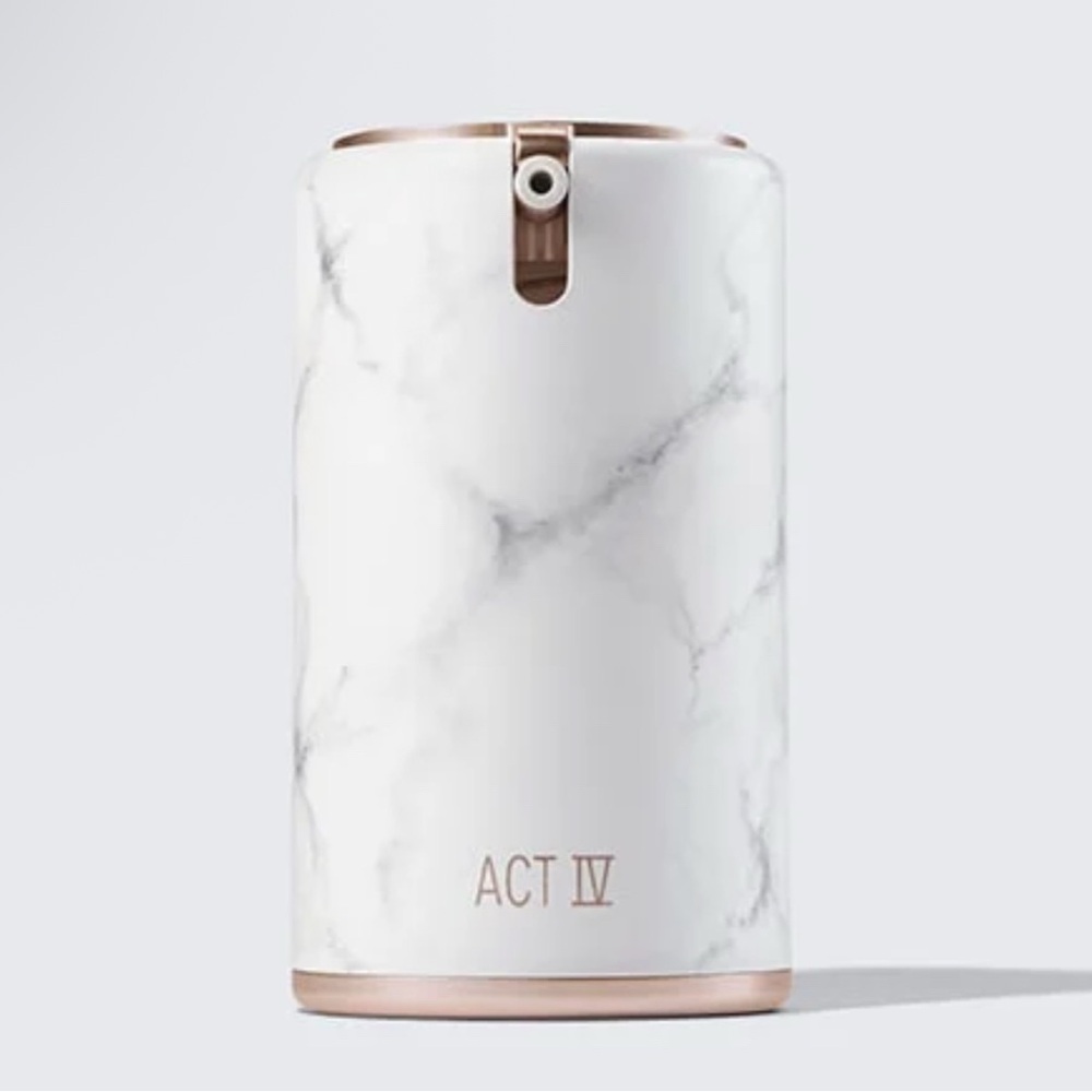 Estée Lauder Act IV